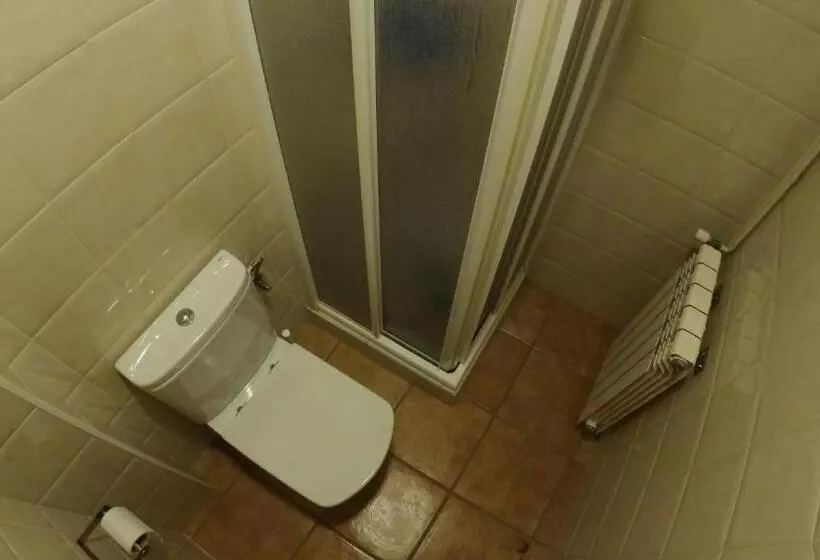 Castell De Ceuró. Hotel Rural