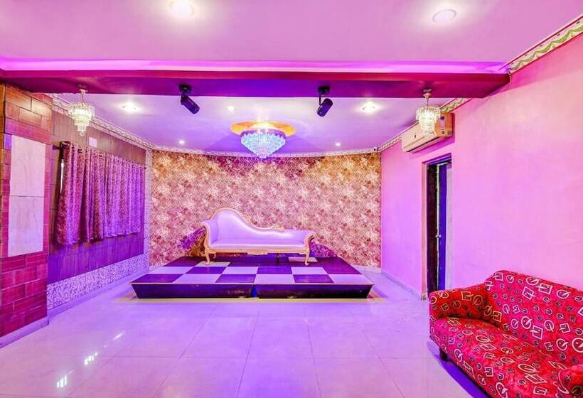 Fabhotel Prime Rockstar Suites