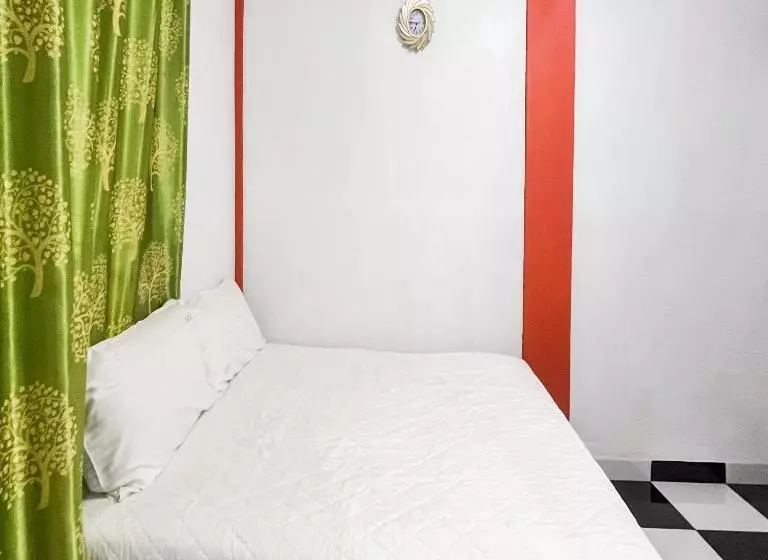 ホテル Anaqi Homestay Mitra Reddoorz