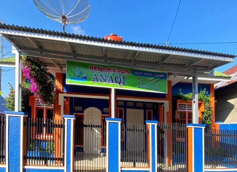 Отель Anaqi Homestay Mitra Reddoorz