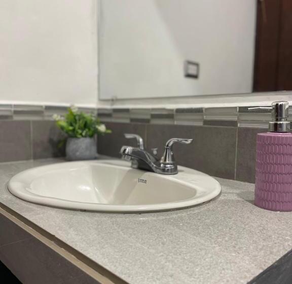 هتل Boutique Los Pinos