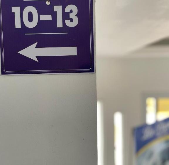 هتل Boutique Los Pinos