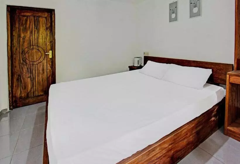 Hotelli Oyo 92275 Tastura Homestay