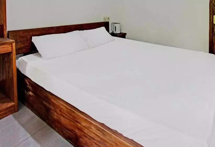 Hotelli Oyo 92275 Tastura Homestay