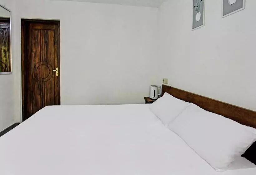 Hotelli Oyo 92275 Tastura Homestay