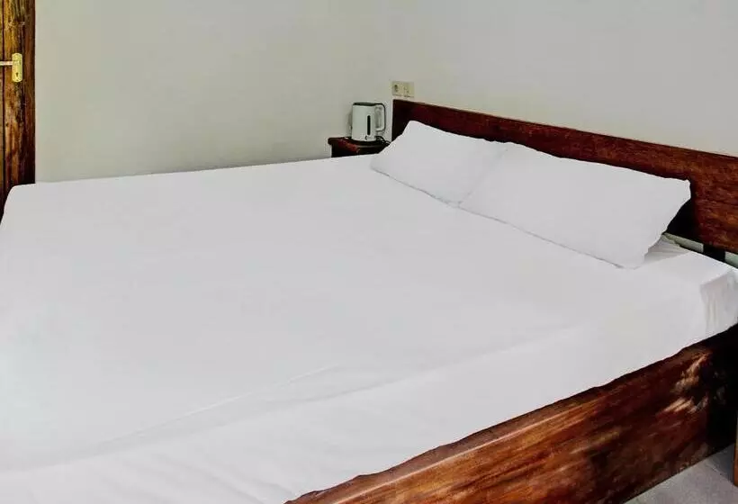 Hotelli Oyo 92275 Tastura Homestay