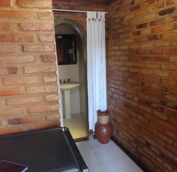 Отель Pousada Chez Suomi