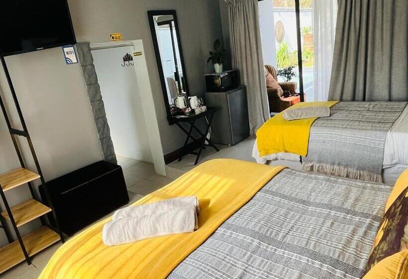 פנסיון Bloubrak Gastehuis  Stone Haven 2