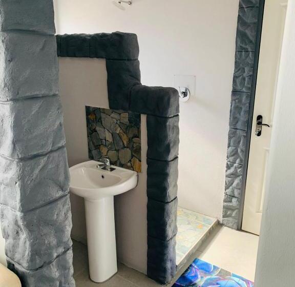 פנסיון Bloubrak Gastehuis  Stone Haven 2