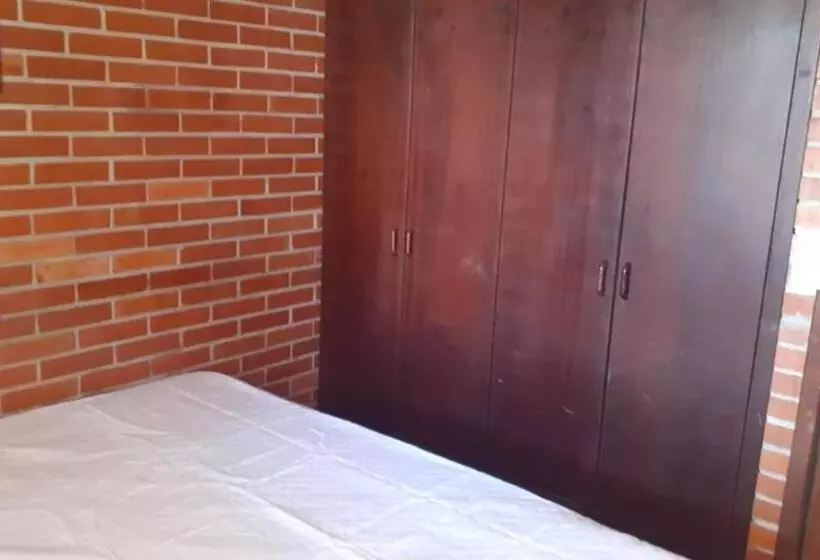 Majatalo Memora Guesthouse   Casa Inteira Ou Quartos A Duas Quadras Da Praia E Próxima A Ilha Do Mel