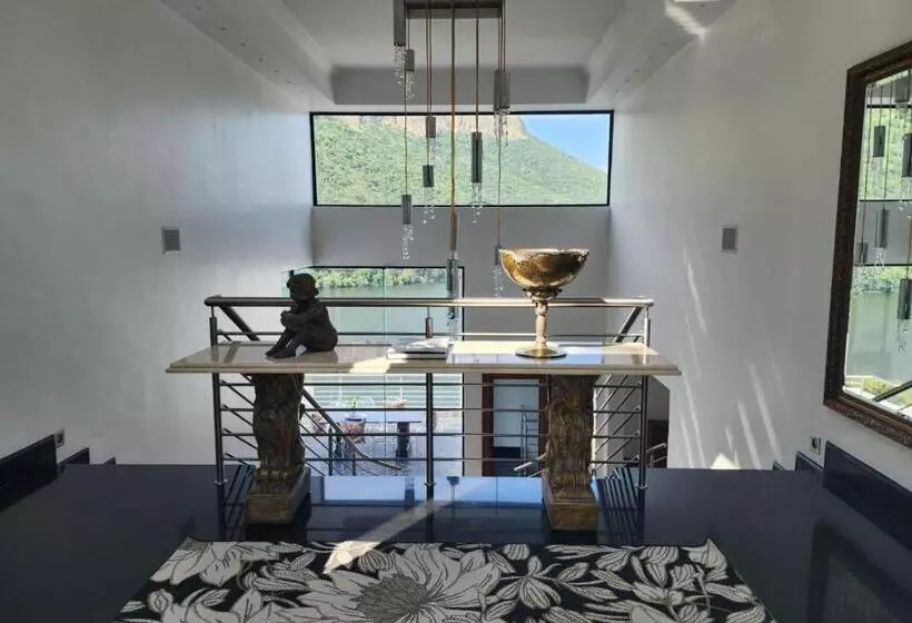 Majatalo Hartbeespoort Lifestyle Guest House