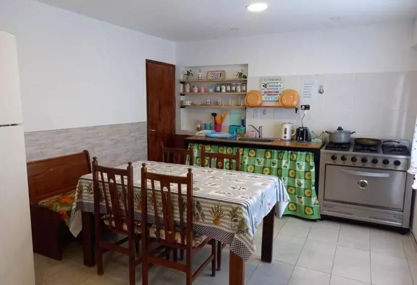 ペンション Hostel Comunidad Ushuaia