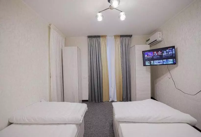 Retkeilymaja Markhaba