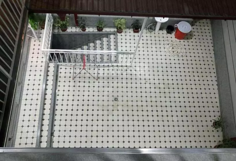 Retkeilymaja Markhaba