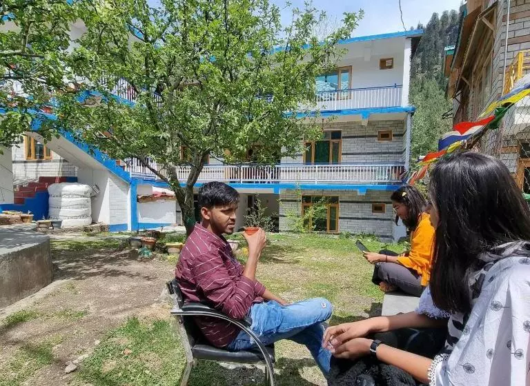 ユースホステル The Bunker Burwa Manali