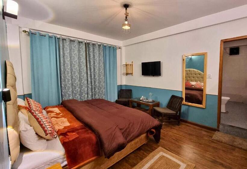 הוסטל The Bunker Burwa Manali