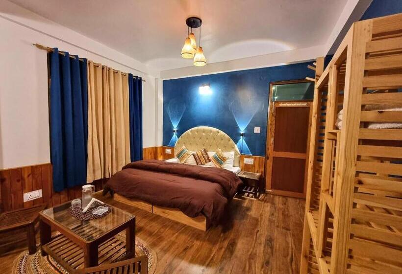 הוסטל The Bunker Burwa Manali