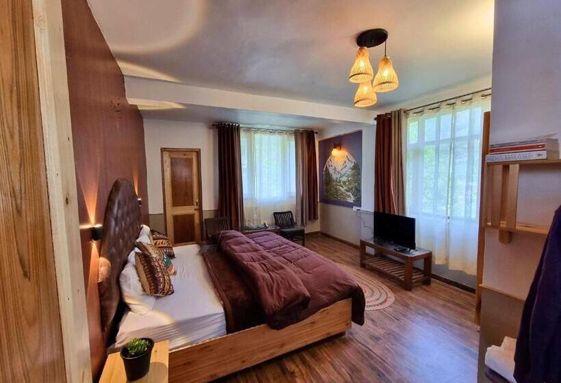 הוסטל The Bunker Burwa Manali