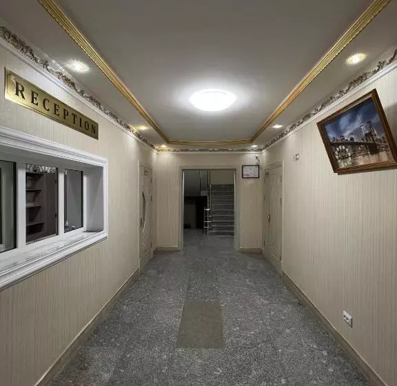 Diyora Hostel
