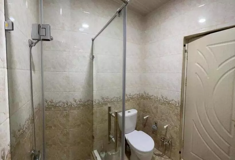 Diyora Hostel
