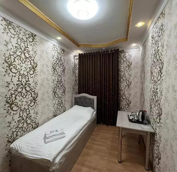 Diyora Hostel