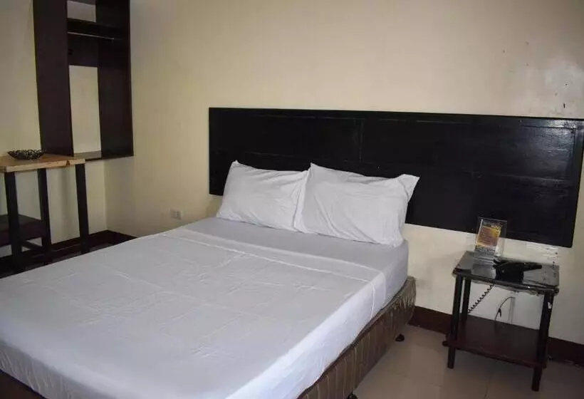 هتل 1812 Vc Lodge