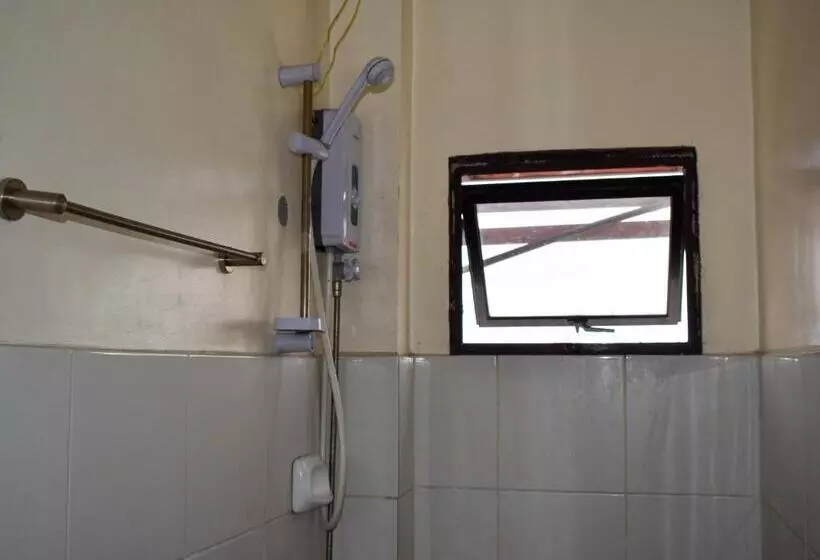 هتل 1812 Vc Lodge