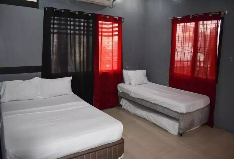 هتل 1812 Vc Lodge