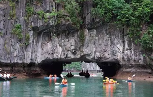 هتل Bee Lucky Homestay Cat Ba Island