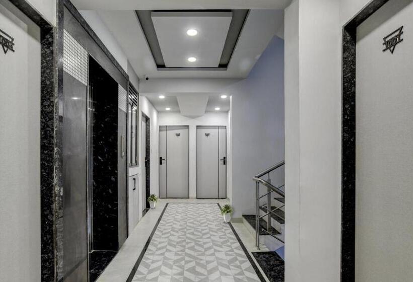 Отель O Dev S Inn