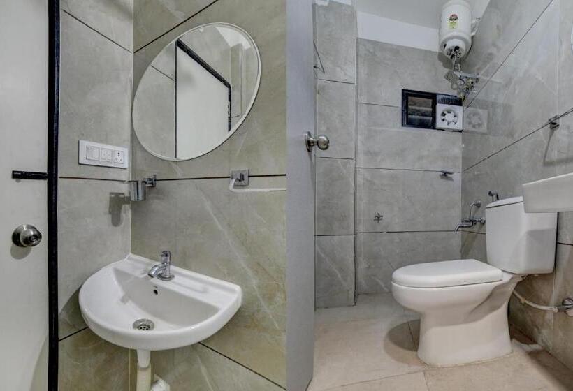 Отель O Dev S Inn