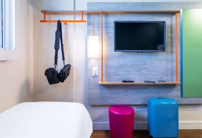 Otel Ibis Budget Pindamonhangaba