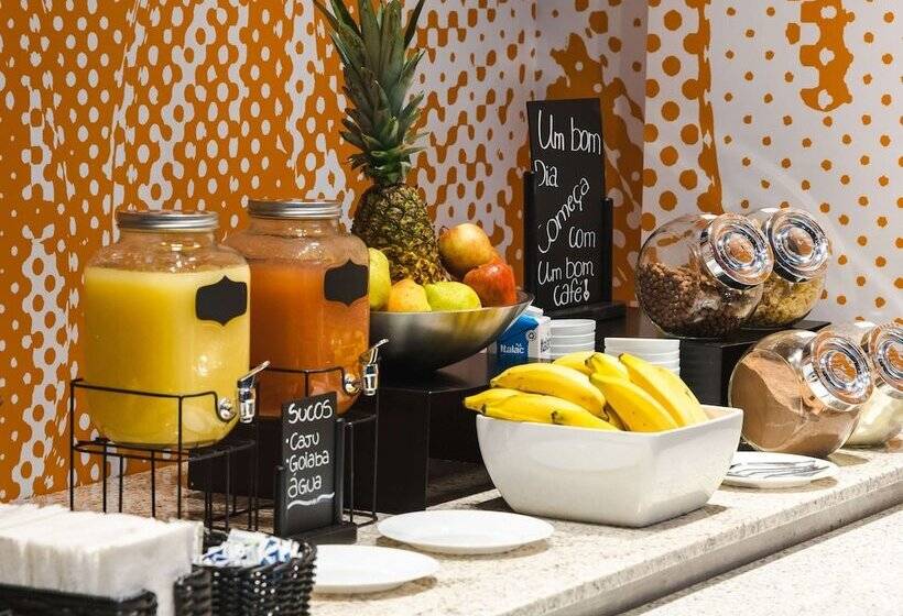 Otel Ibis Budget Pindamonhangaba