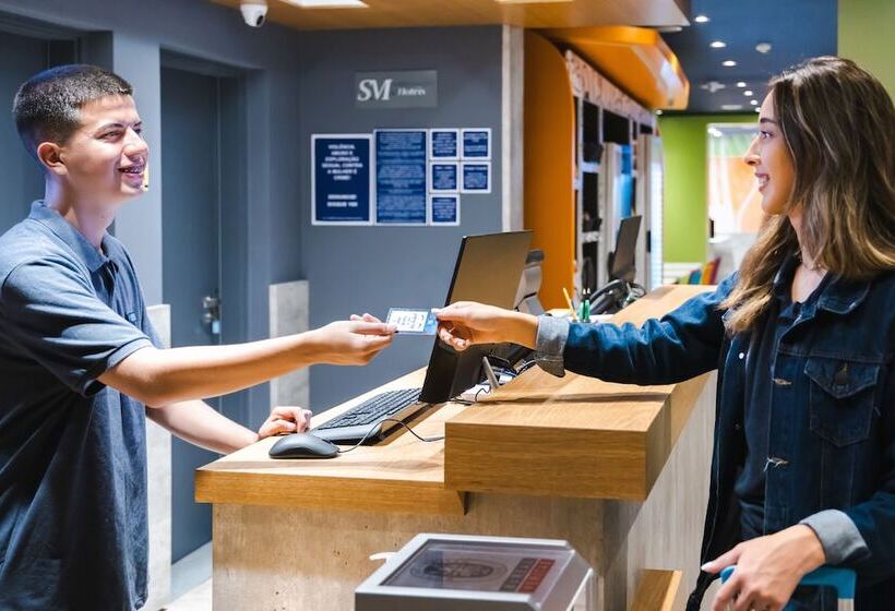 Otel Ibis Budget Pindamonhangaba