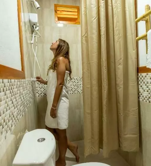 Pensió Island Holiday Lodge