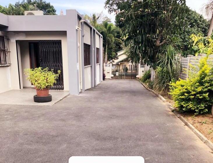 بنسيون The Family And Prayer Guesthouse