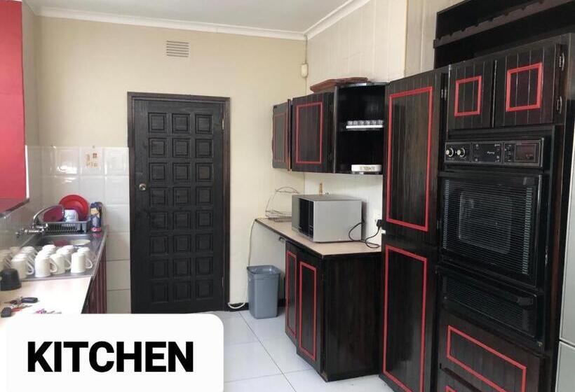 بنسيون The Family And Prayer Guesthouse