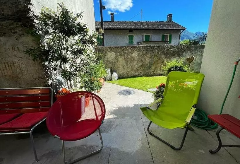 ユースホステル Osteria Centrale   B&b