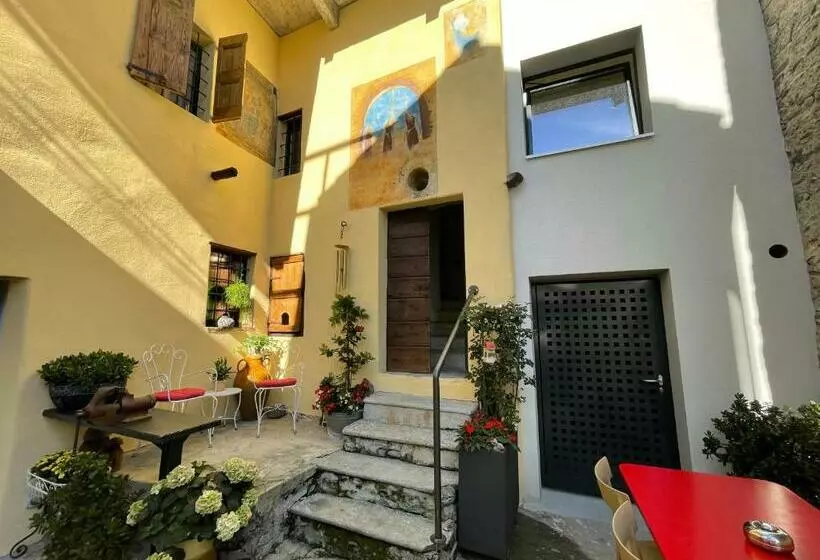 ユースホステル Osteria Centrale   B&b