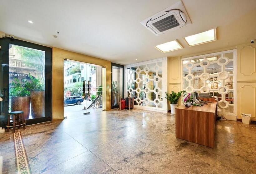 California Saigon Hotel & Rooftop Pool