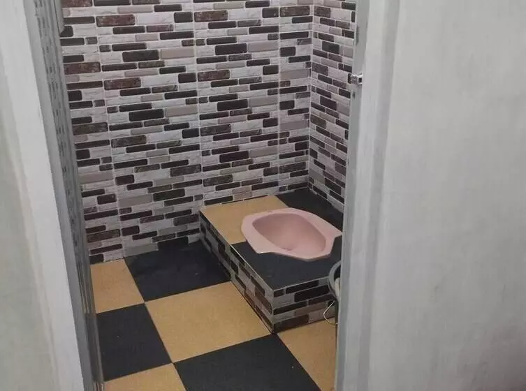 Hotelli Express O 92070 Mando Homestay Syariah