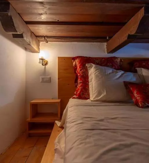 ホテル Guesthouse Véni I Gjyshit