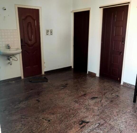 هتل Spot On 87567 Sri Lakshmi Venkateshwar Homes