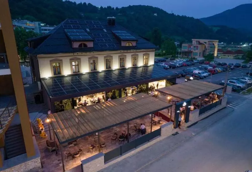 هتل Stari Grad Fojnica