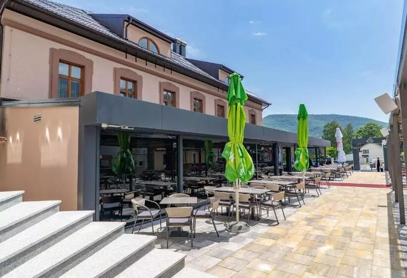 هتل Stari Grad Fojnica