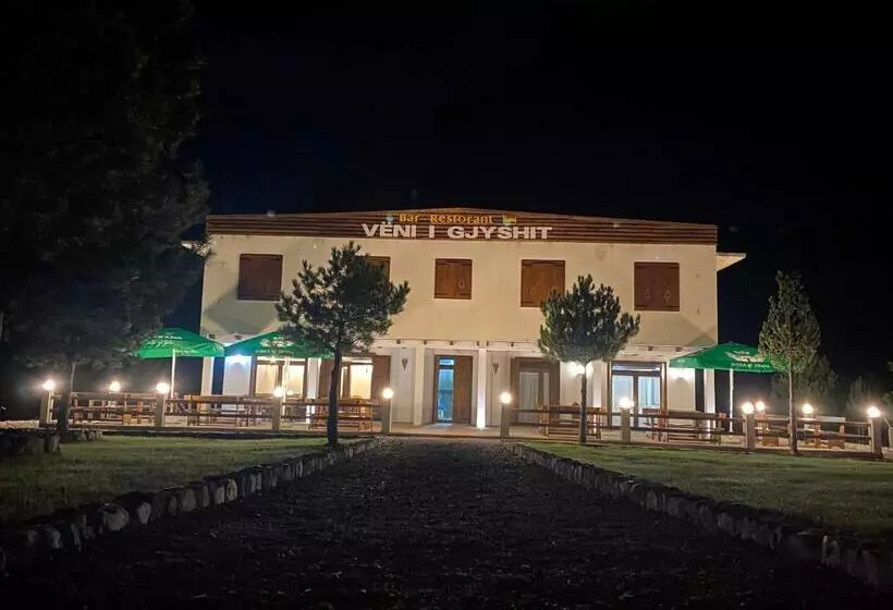 ホテル Guesthouse Véni I Gjyshit
