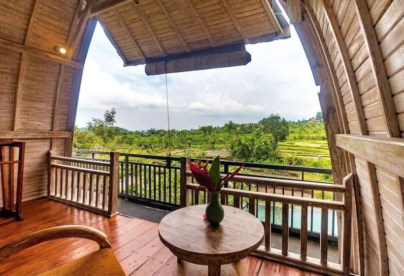 ペンション Alamgangga Villas Tirta Gangga