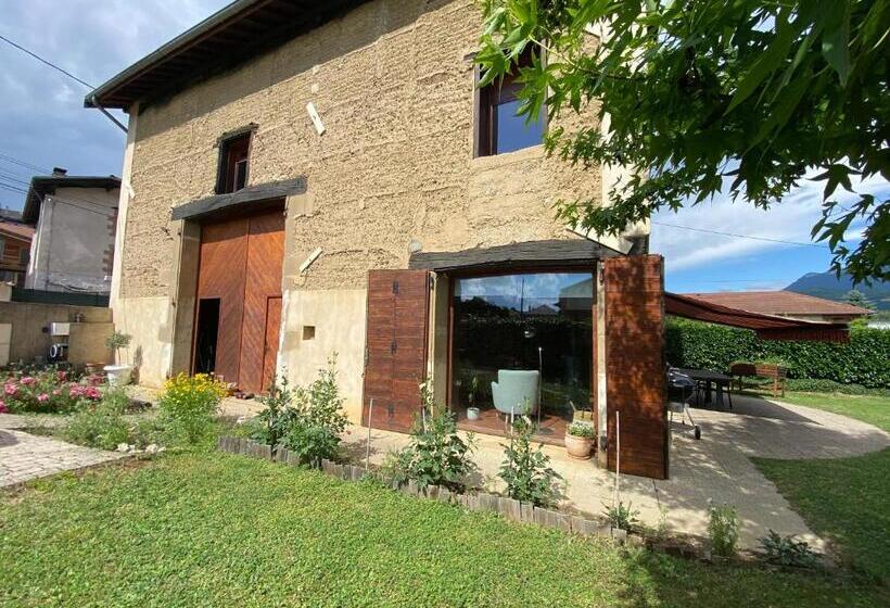 بنسيون Maison D Hôtes   La Grange Du Janin