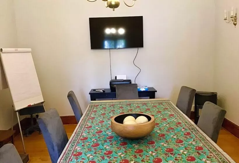 پانسیون Whistlewood Guesthouse Walmer, Port Eizabeth