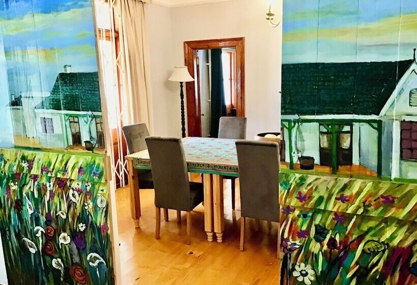 펜션 Whistlewood Guesthouse Walmer, Port Eizabeth